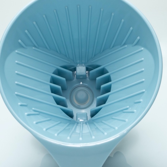 CLEVER Dripper Pour Over Coffee Maker Bonus 100 Filters, Macaron Blue 18 Ounce - Picture 13 of 16